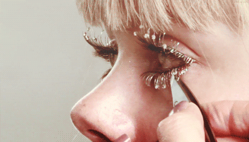 13 Things You Need To Know Before Getting Eyelash Extensions
